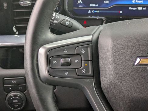 Used 2023 Chevrolet Silverado 1500 LT image 13