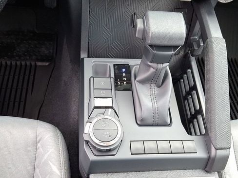 New 2026 Toyota Tacoma SR5 AWD/4WD image 17