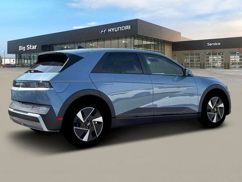 New 2026 Hyundai Ioniq 5 SE image 8