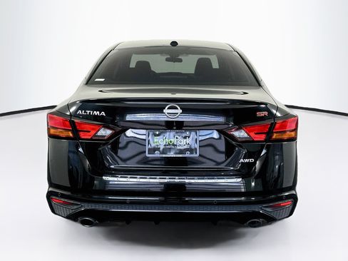 Used 2023 Nissan Altima 2.5 SR AWD/4WD image 7