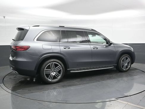 Used 2024 Mercedes-Benz GLS 450 4MATIC image 4