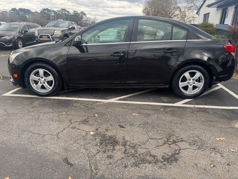 Used 2014 Chevrolet Cruze LT w/ Technology Package image 6