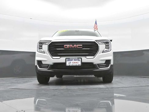Used 2024 GMC Terrain SLE AWD/4WD image 31