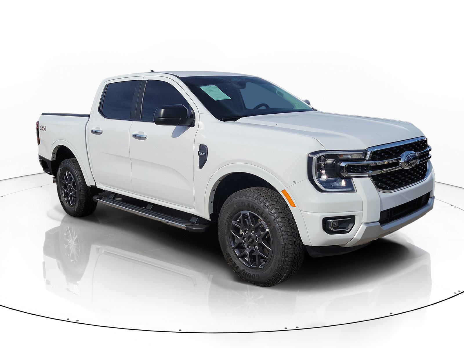 Used 2024 Ford Ranger XLT AWD/4WD image 2