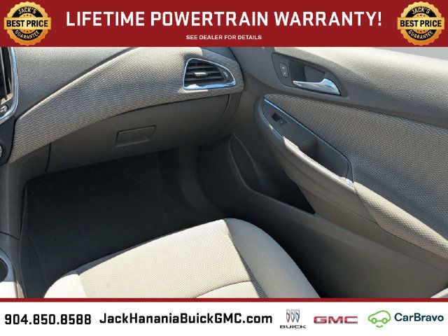 Used 2017 Chevrolet Cruze LT FWD image 16
