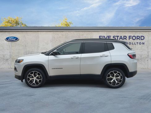 Used 2024 Jeep Compass Limited AWD/4WD image 5