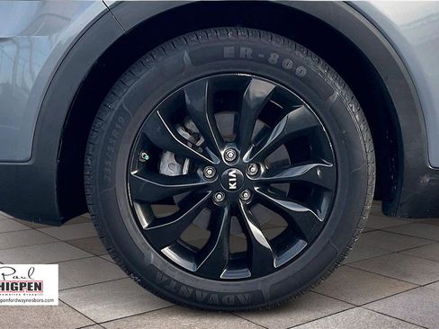 Used 2020 Kia Sorento EX image 9