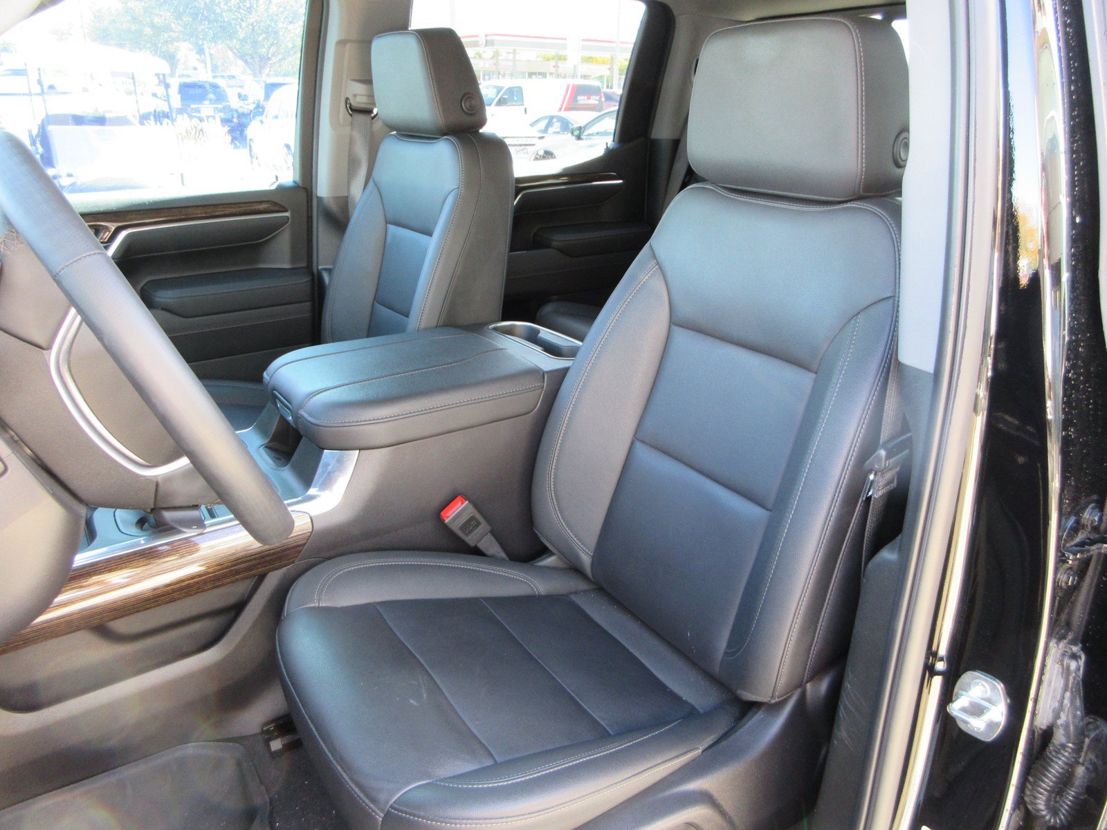 Used 2024 GMC Sierra 1500 Elevation w/ Elevation Premium Package AWD/4WD image 23
