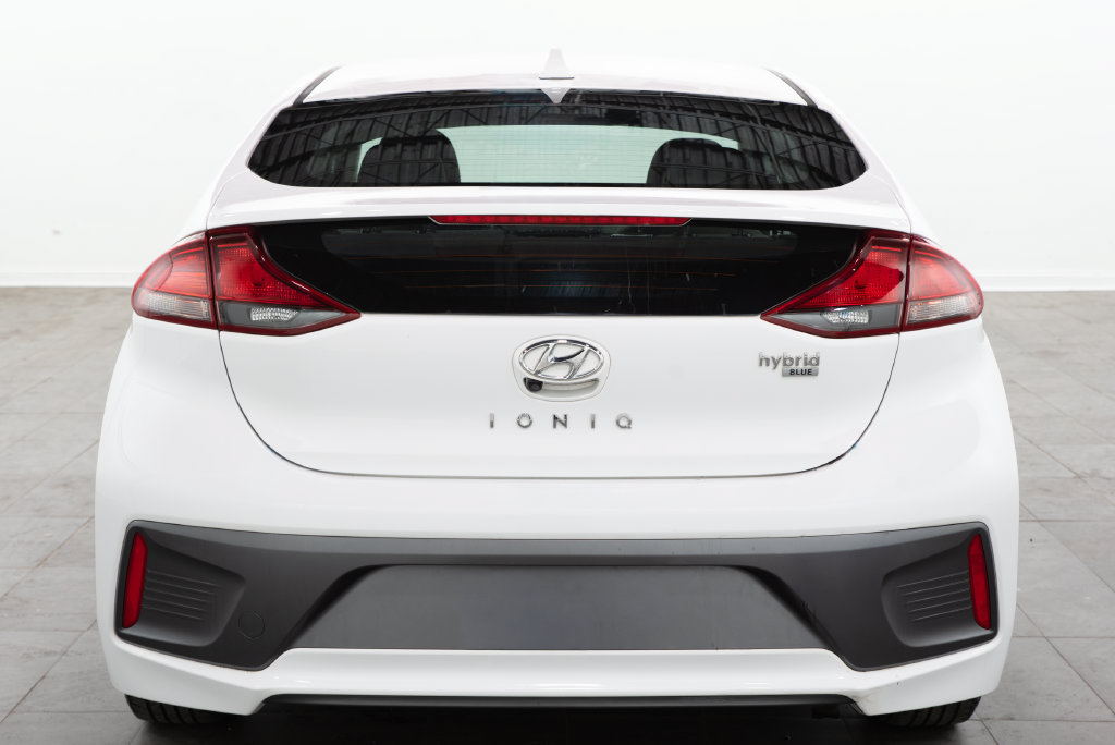 Used 2020 Hyundai Ioniq Blue FWD image 12