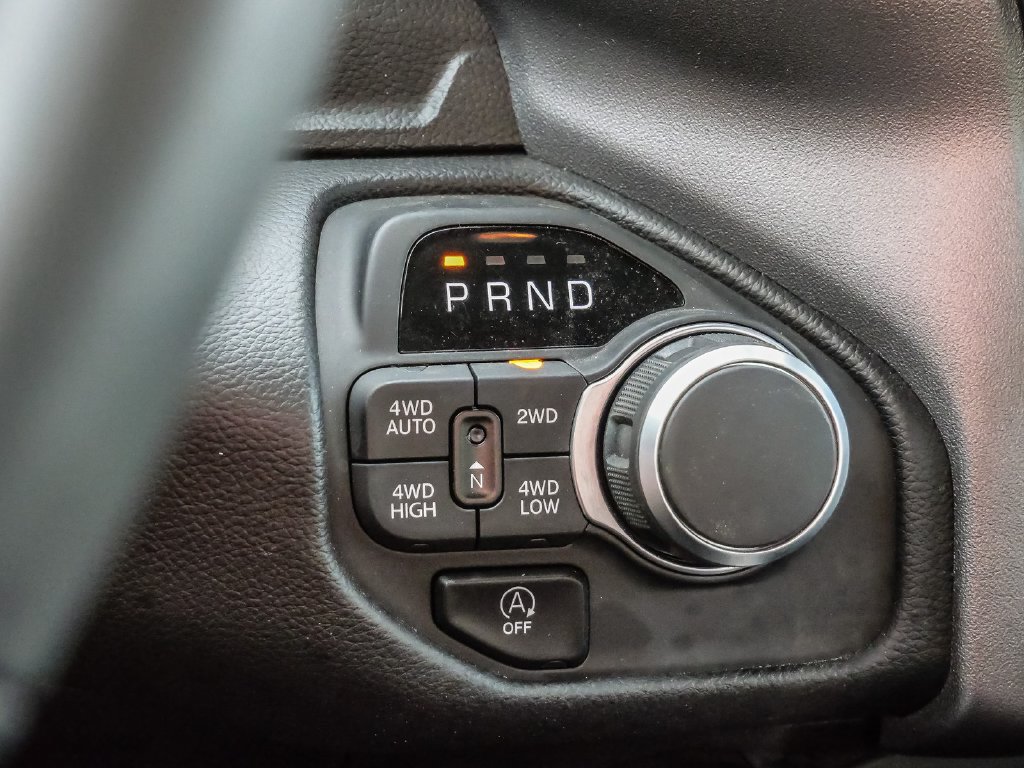 Used 2025 RAM 1500 Big Horn AWD/4WD image 33