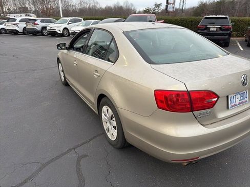 Used 2013 Volkswagen Jetta SE image 7