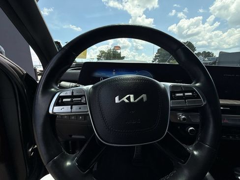 Used 2024 Kia Telluride SX Prestige AWD/4WD image 20