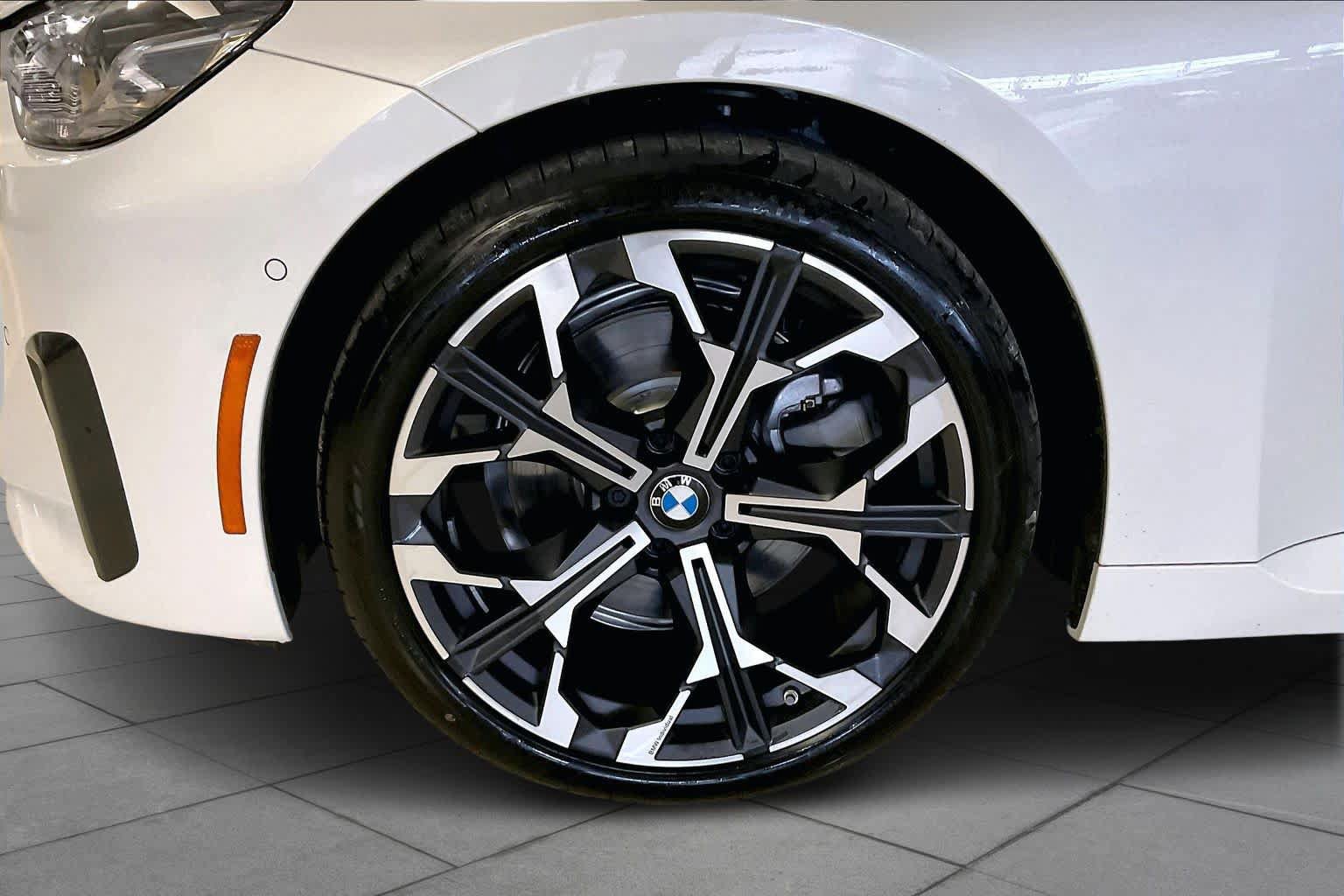 Used 2026 BMW 230i Coupe w/ Premium Package RWD image 11