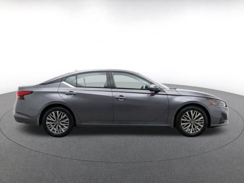 Used 2026 Nissan Altima 2.5 SV FWD image 10