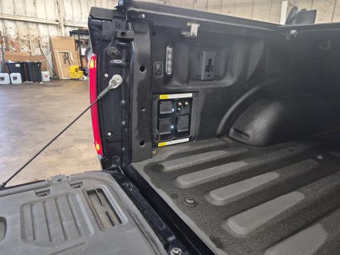 Used 2021 Ford F150 Platinum w/ Equipment Group 701A High AWD/4WD image 9
