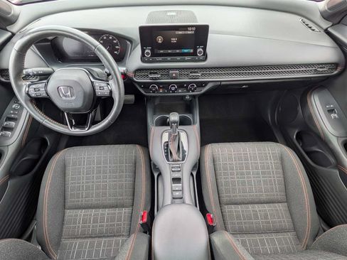 Certified 2025 Honda HR-V Sport image 20