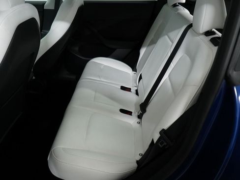 Used 2023 Tesla Model Y Long Range AWD/4WD image 28