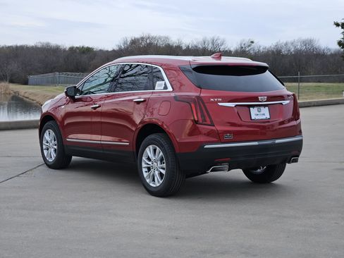 New 2026 Cadillac XT5 Luxury image 4