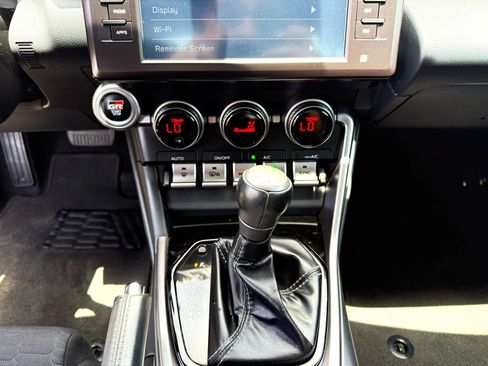 Used 2022 Toyota GR86 RWD image 21