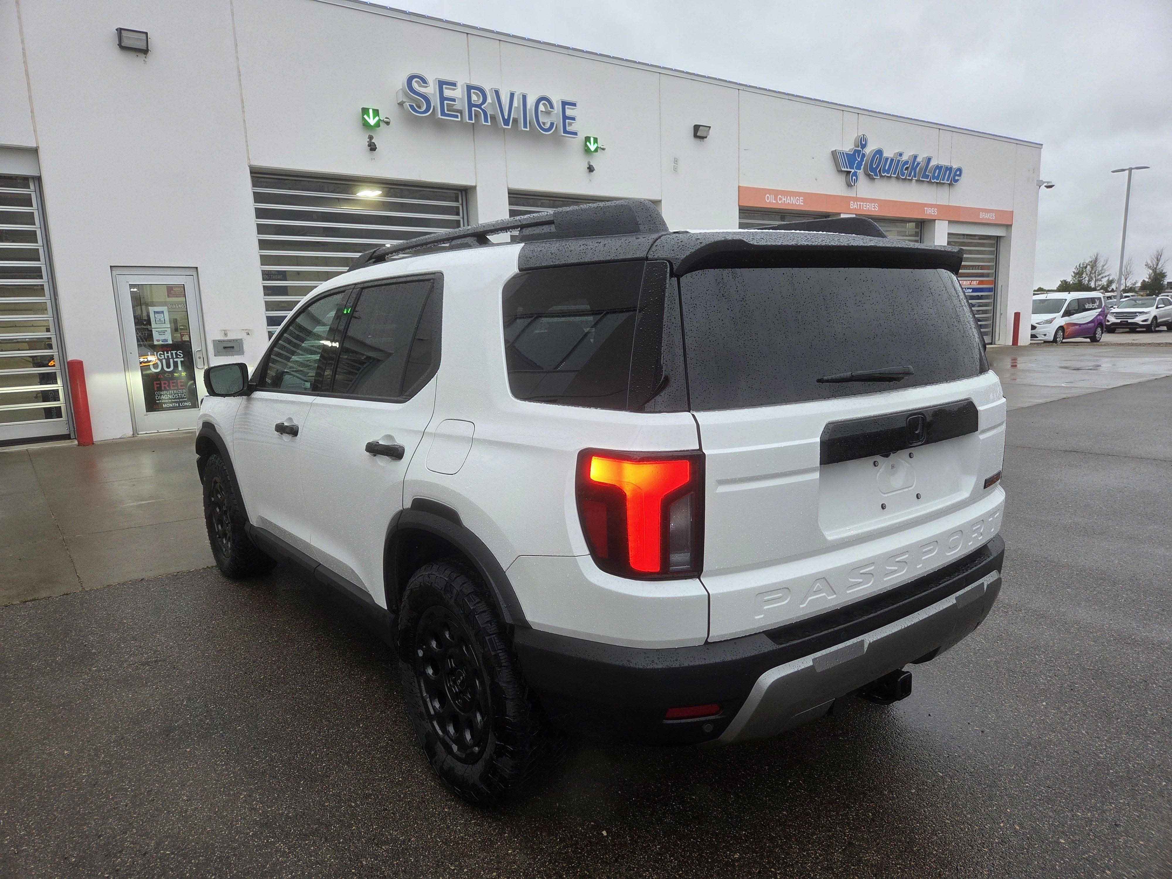 Used 2026 Honda Passport TrailSport Elite image 4