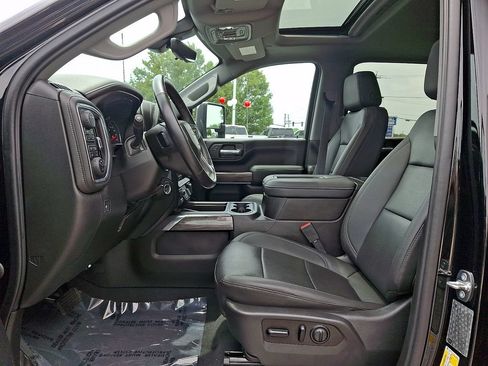 Certified 2021 Chevrolet Silverado 2500 LTZ w/ LTZ Premium Package AWD/4WD image 12