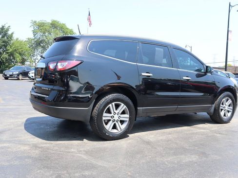 Used 2016 Chevrolet Traverse LT FWD image 5