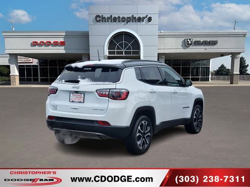 Used 2023 Jeep Compass Limited image 3