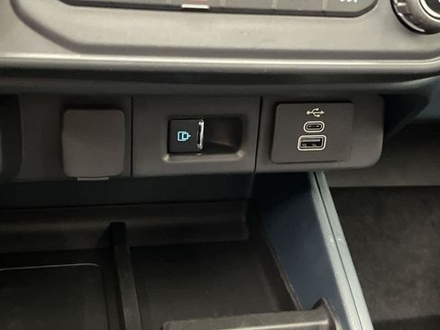 New 2026 Ford Maverick Lobo AWD/4WD image 24