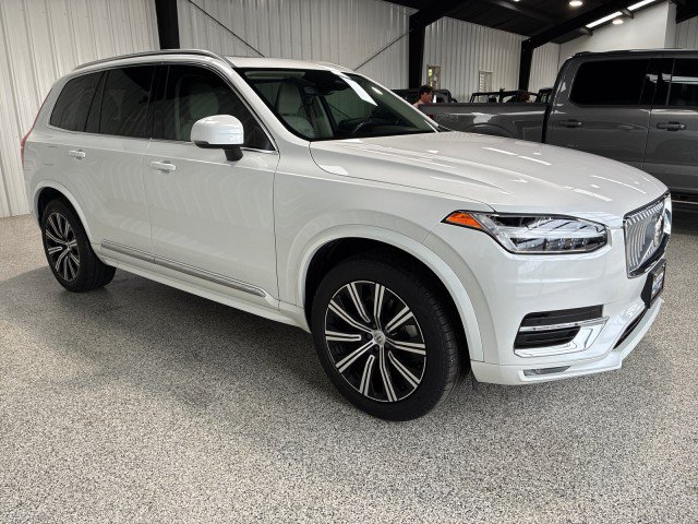 Used 2024 Volvo XC90 B5 Core w/ Protection Package Premier AWD/4WD image 4