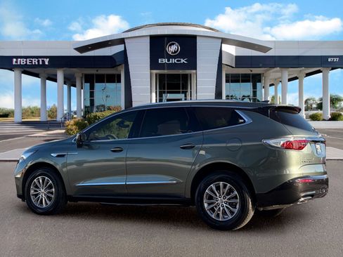 Used 2023 Buick Enclave Essence w/ Sound and Sites Package FWD image 7
