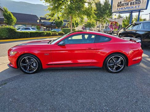 Used 2017 Ford Mustang GT Premium w/ Equipment Group 401A RWD image 8