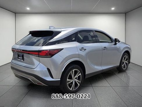 Used 2024 Lexus RX 350 FWD w/ Technology Package image 5