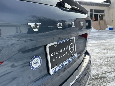 Certified 2023 Volvo XC60 B5 Plus w/ Climate Package image 37