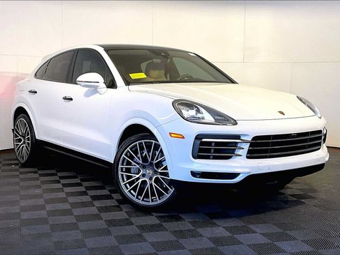 Certified 2023 Porsche Cayenne Coupe AWD/4WD image 9