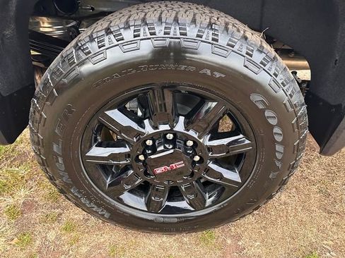 New 2026 GMC Sierra 2500 AT4 w/ AT4 Premium Plus Package image 12
