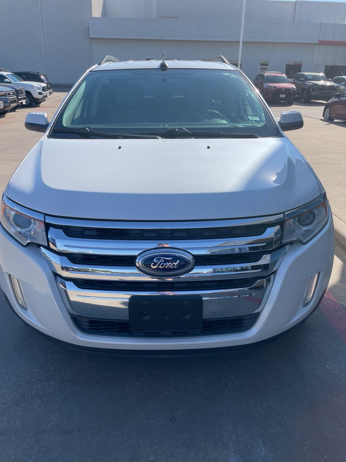 Used 2013 Ford Edge SEL FWD image 3