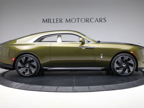 Certified 2025 Rolls-Royce Spectre w/ Spectre Launch Package AWD/4WD image 10