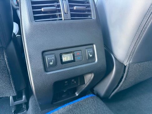 Used 2025 Mitsubishi Outlander SEL image 15