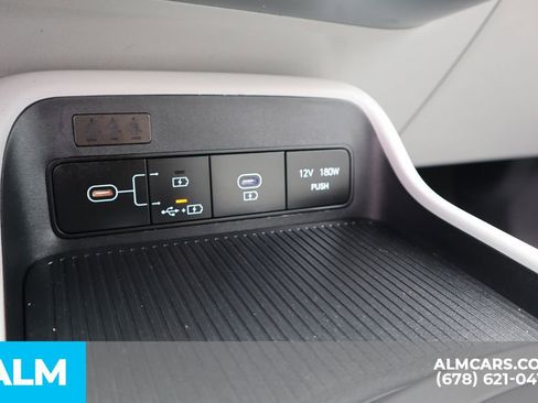 Used 2025 Hyundai Kona SE image 31