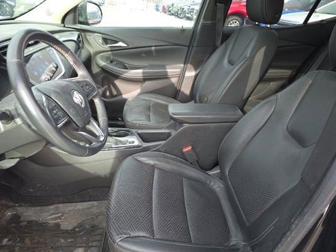 Certified 2023 Buick Encore GX Essence w/ Experience Buick Package image 4