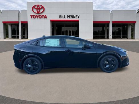 New 2026 Toyota Prius Plug-In Hybrid FWD image 6