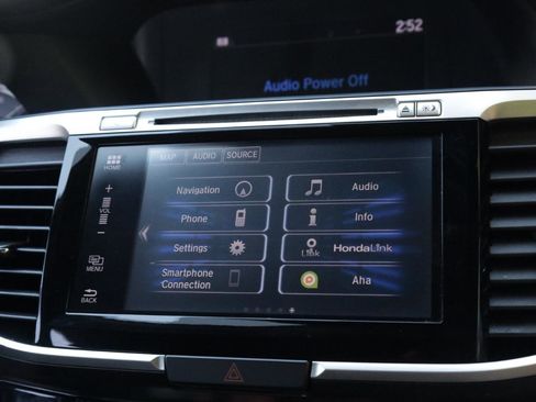 Used 2016 Honda Accord EX-L image 32