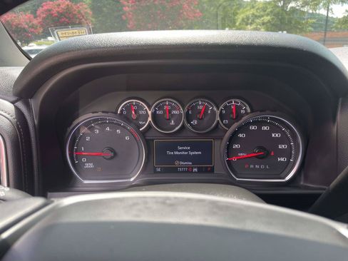 Used 2021 Chevrolet Silverado 1500 LT Trail Boss w/ Bed Protection Package AWD/4WD image 10