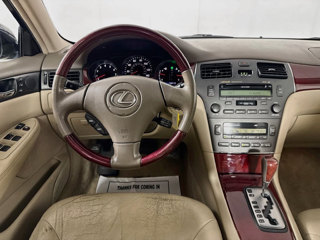 Used 2003 Lexus ES 330 w/ Premium Pkg FWD image 25