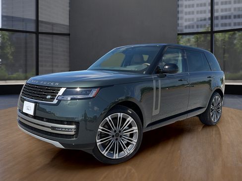 New 2026 Land Rover Range Rover Long Wheelbase SE AWD/4WD image 9