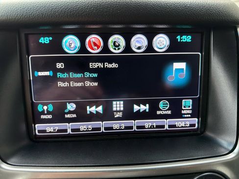 Used 2017 Chevrolet Suburban Premier AWD/4WD image 19