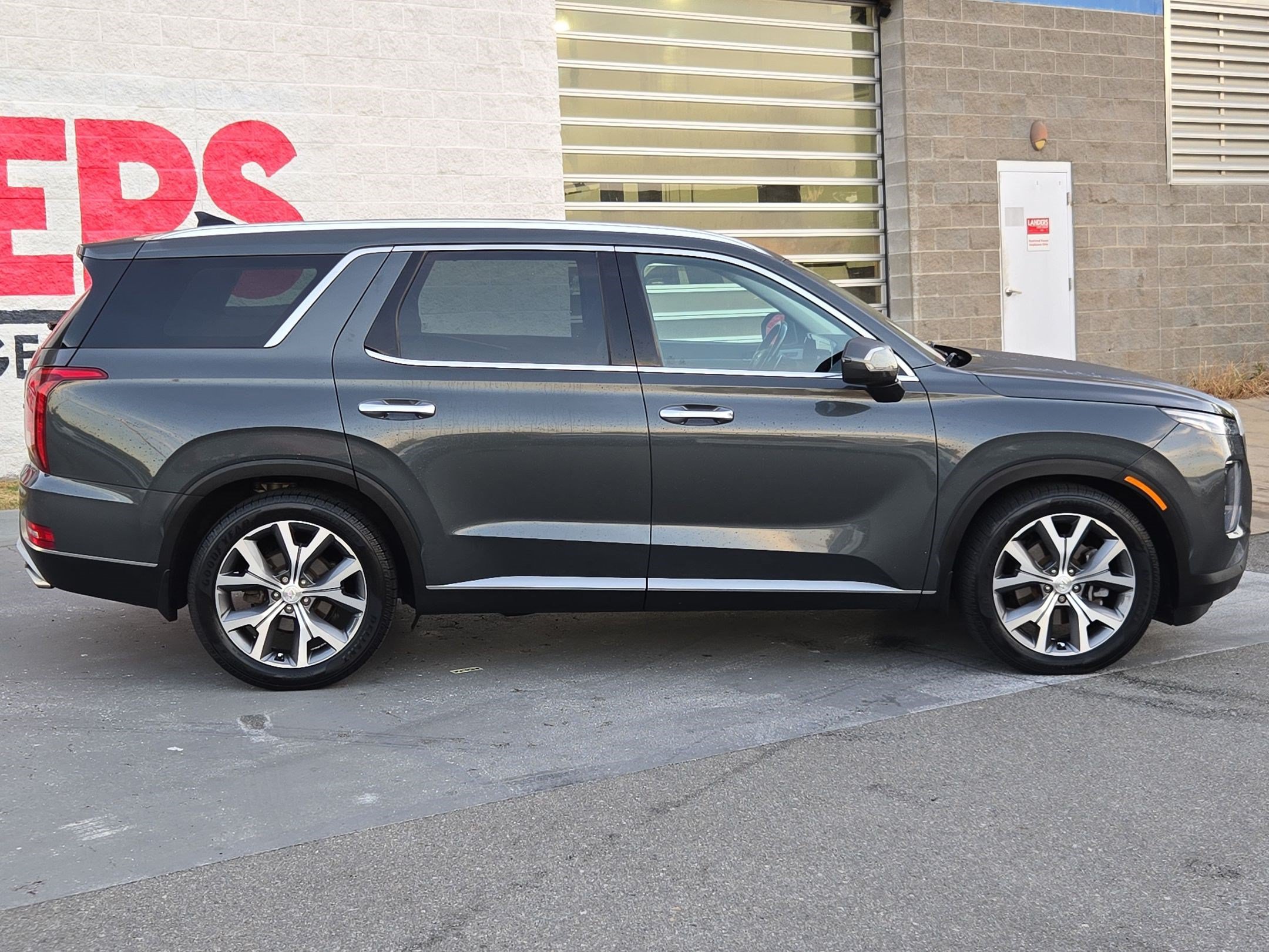 Used 2022 Hyundai Palisade SEL w/ 8P Bench Seat Package AWD/4WD image 8