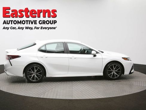 Used 2023 Toyota Camry SE image 38
