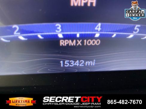 Used 2025 Jeep Grand Cherokee L Altitude AWD/4WD image 18
