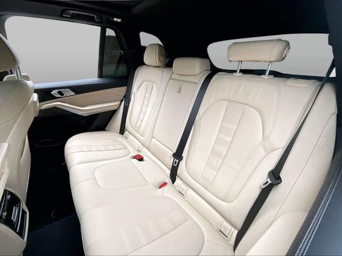 Used 2022 BMW X5 sDrive40i w/ Parking Assistance Package RWD image 21
